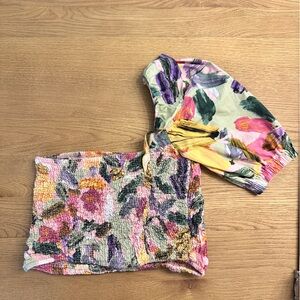 ZARA One Shoulder Flower Crop 💐